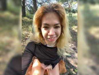 Lexy-Luna webcam model stream image