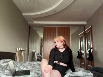 HloyaMoya webcam model stream image