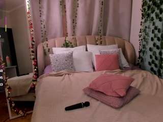 loveislola webcam model stream image