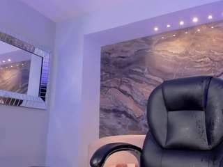 liizcooper webcam model stream image