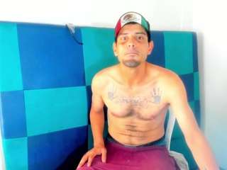 lherzamxx webcam model stream image