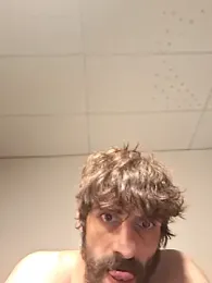 lowhangingdick22 webcam model stream image