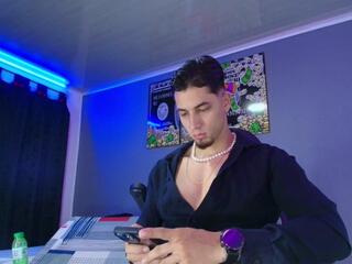 Camilo Alvarezz webcam model stream image