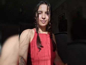 Love_Crew webcam bongacams model stream image