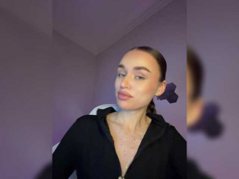 Enchantix webcam model stream image