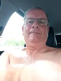 stiffandlubed@xh webcam model stream image