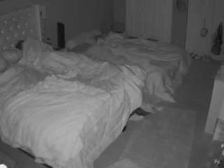 voyeurcam-house-charleys-room webcam model stream image
