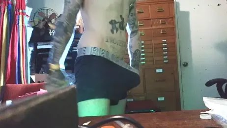Aru916 webcam model stream image