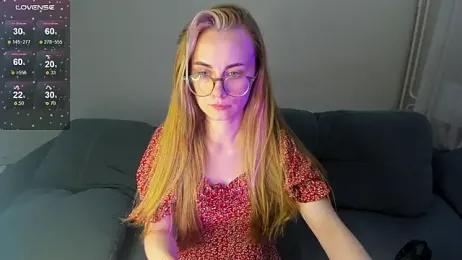 MewStella webcam model stream image