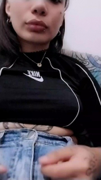 NadiaGzz webcam model stream image