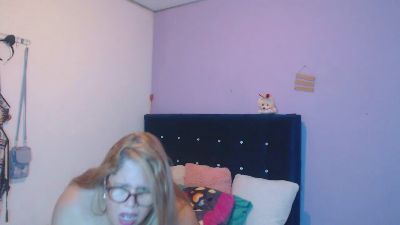 EliTaylor webcam model stream image