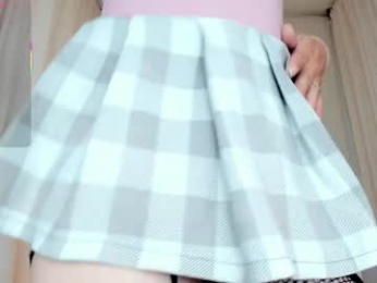 alanakimura_ webcam model stream image