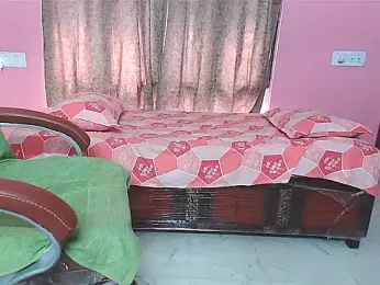 sunitha-3 webcam model stream image