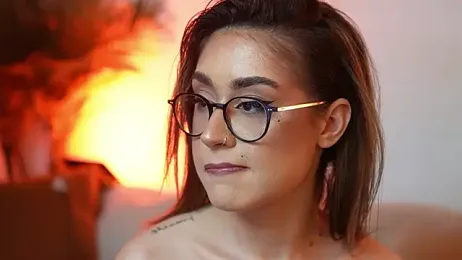 AileenKiss webcam model stream image