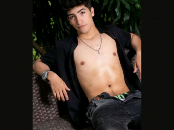 AlekAzarov webcam model stream image