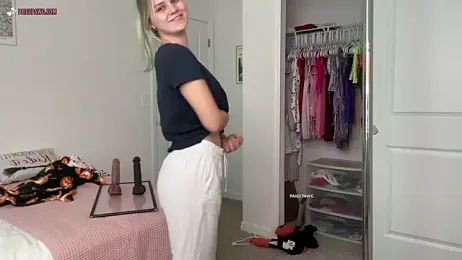 PaigePawg webcam model stream image