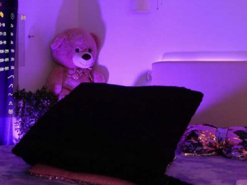 AngelaMyst webcam model stream image