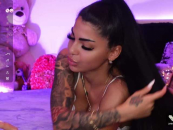 AngelaMyst webcam model stream image