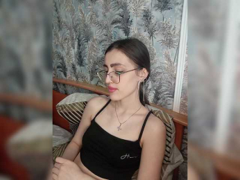 kiska-kira webcam model stream image