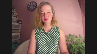 BettyGlow webcam cam4 model stream image