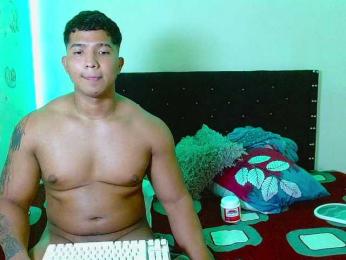 latihotlove webcam bongacams model stream image