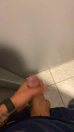 Alessio9030 webcam model stream image