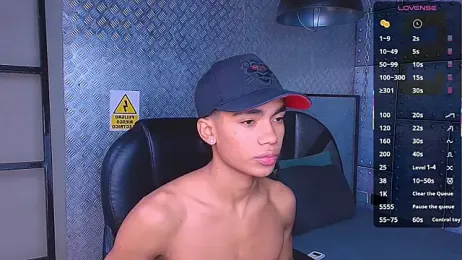 AlanCutee webcam model stream image