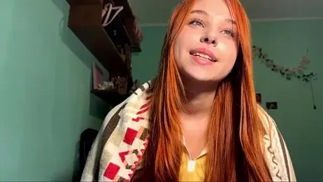 LolaBun webcam model stream image