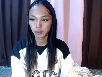 SimiLause webcam stripchat model stream image