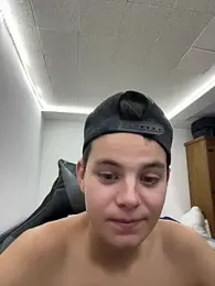 tom27776 webcam stripchat model stream image