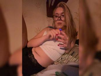 lyalyavivi webcam bongacams model stream image