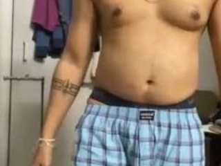 naughty-40-male-4u webcam model stream image