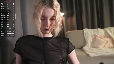 VivianKings webcam stripchat model stream image