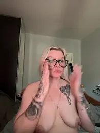 Curvy-Cleo webcam stripchat model stream image