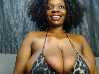 CallyCallienteXxX webcam model stream image