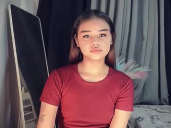 urasian_france69 webcam model stream image