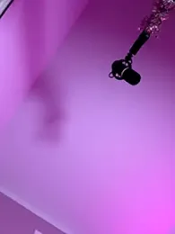 Livewithlucy webcam model stream image