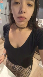 missapril01 webcam model stream image