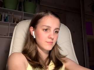 chelsealebroke webcam model stream image