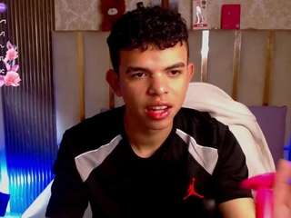 keahi-tay webcam model stream image