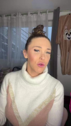 Alyshamia webcam model stream image