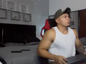 tyler_hank1 webcam model stream image