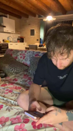 dollyredyxx webcam model stream image