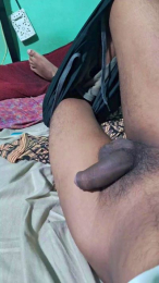 AravAshi webcam model stream image