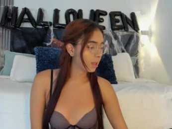 sarasaenz_99 webcam model stream image