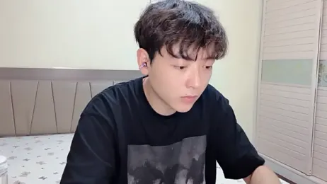 xiaoxiao1025 webcam model stream image