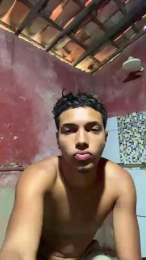 Pauzudo18vini webcam cam4 model stream image