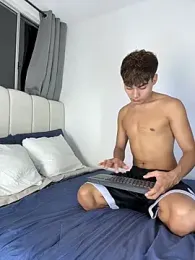 Douglas_x webcam stripchat model stream image