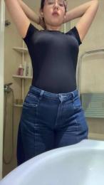 Monse9 webcam model stream image