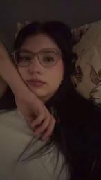 Monse9 webcam model stream image